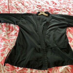 Men's Black Martial Arts Uniform Size 4 EUC